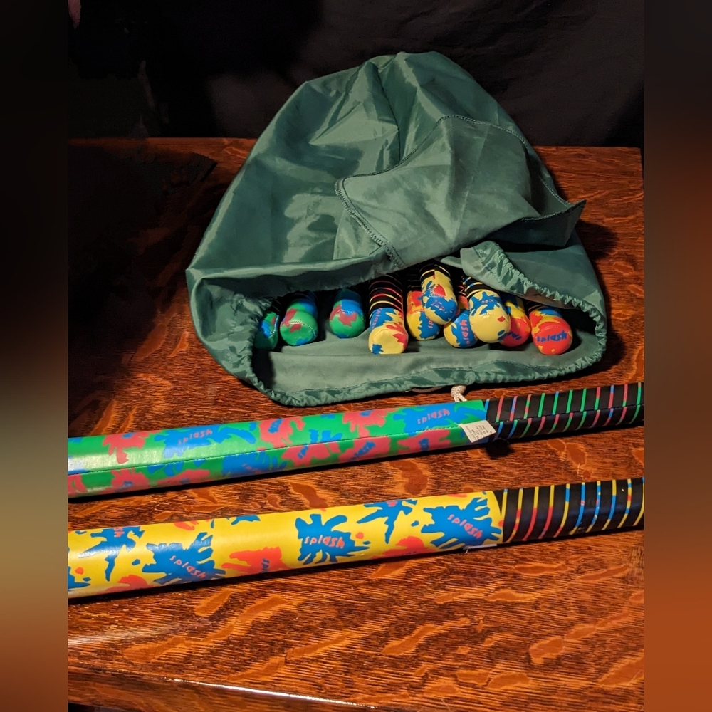 Splash Bats: 8 Yellow 4 Green 20" Long ($9 Each Or $35 For The Set)